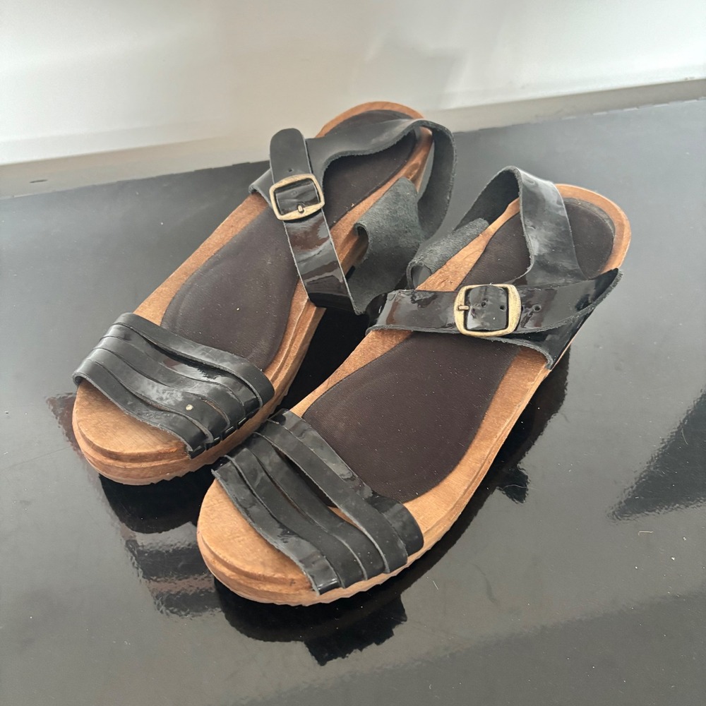 Vollsjo‎ Swedish Wooden Clog Sandals Black Patent Leather Size 40 Made in Sweden